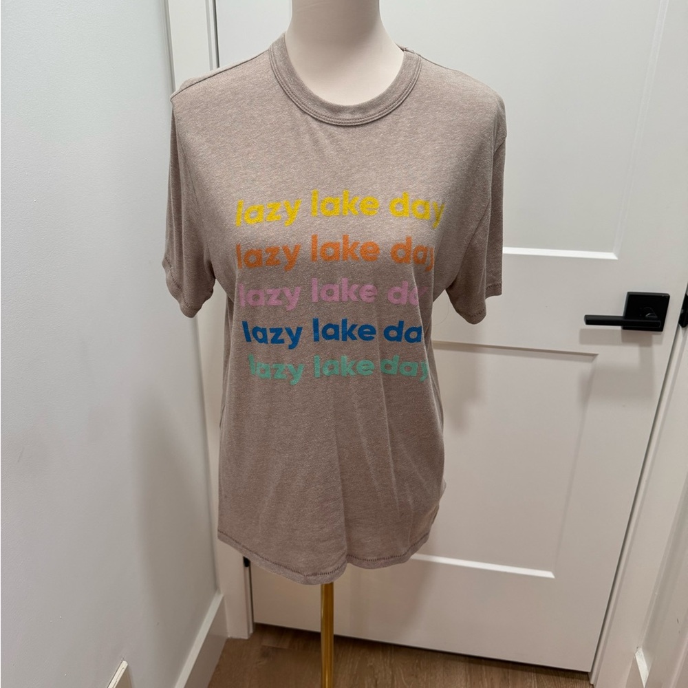 Lazy lake day super soft T-shirt size large